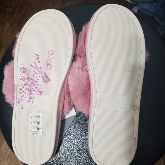 Parlovable Slippers - Picture 4 of 7